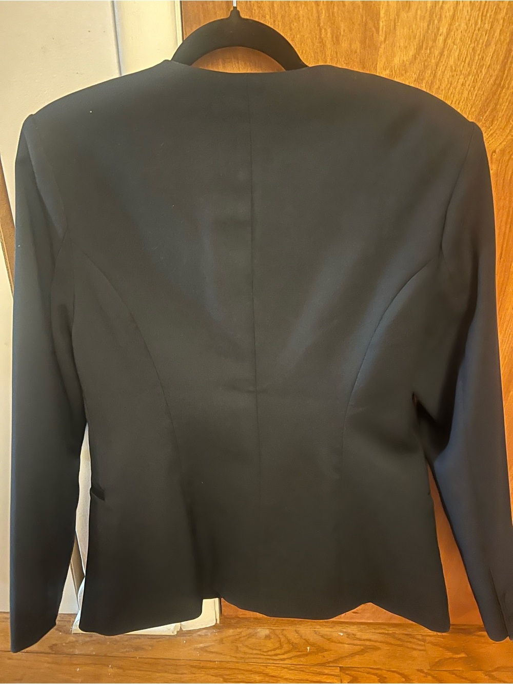 Abercrombie & Fitch Women's Black Collarless Button Blazer - Picture 2 of 2